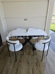 X Ayaklı Gloss Masa & Elisa Sandalye - Beyaz Kumaş | 80x130-190 cm | Çift Kanat Açılır | Mutfak Salon