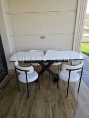 X Ayaklı Gloss Masa & Elisa Sandalye - Beyaz Kumaş | 80x130-190 cm | Çift Kanat Açılır | Mutfak Salon