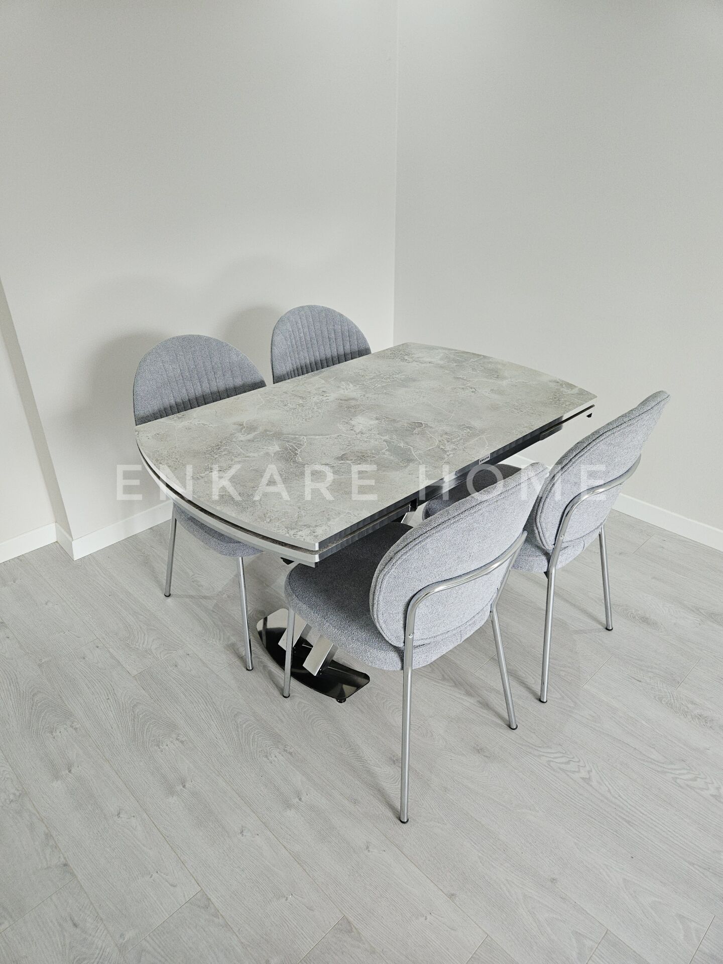 X Ayaklı Gloss Masa & Midye Sandalye Takımı - 80x130-190 | Çift Kanat Açılır | Salon ve Mutfak Masası