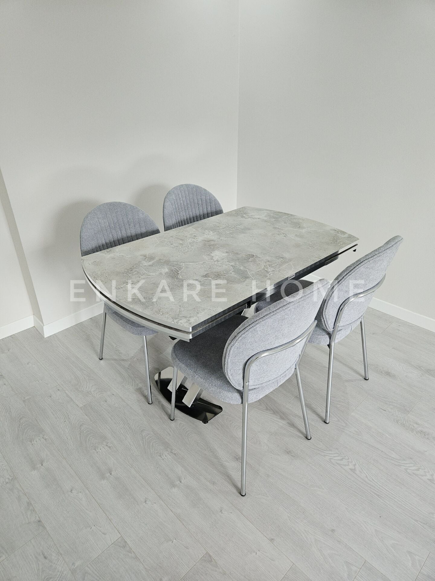 X Ayaklı Gloss Masa & Midye Sandalye - 80x130-190 | Çift Kanat Açılır | Salon ve Mutfak Masa Sandalye Takımı