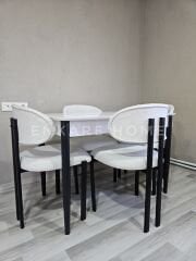 Nero Masa & Badem Sandalye 4 Kişilik Yemek Masası Takımı Beyaz Teddy Kumaş